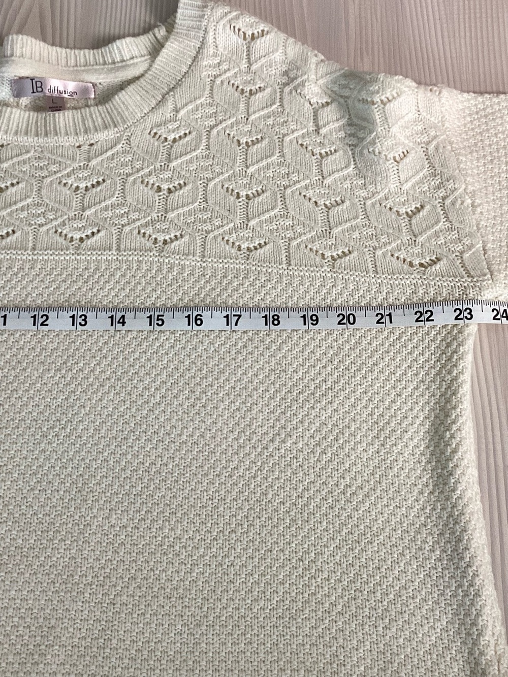 I. B. Diffusion Pullover Sweater Ivory Honeycomb Crochet & Scallop Hem Size L - Picture 5 of 12